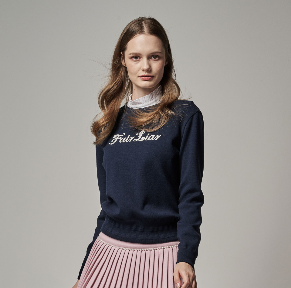FAIRLIAR 23FW WOMEN ROUND NECK LOGO PULLOVER KNIT NAVY