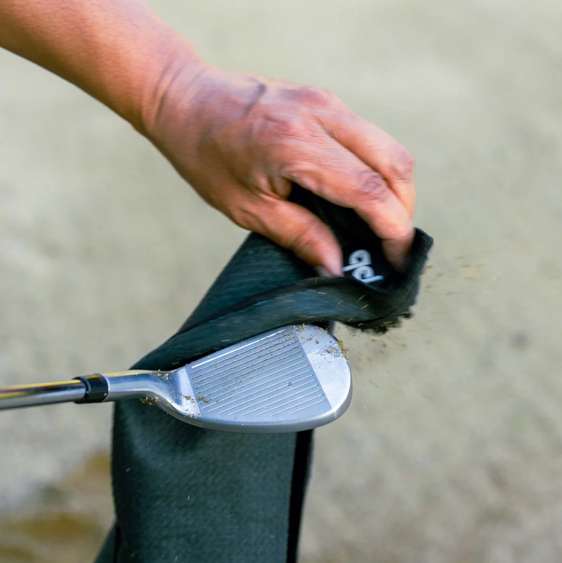 Pocket Brush Towel | Charcoal | Golf Club Brush Towel