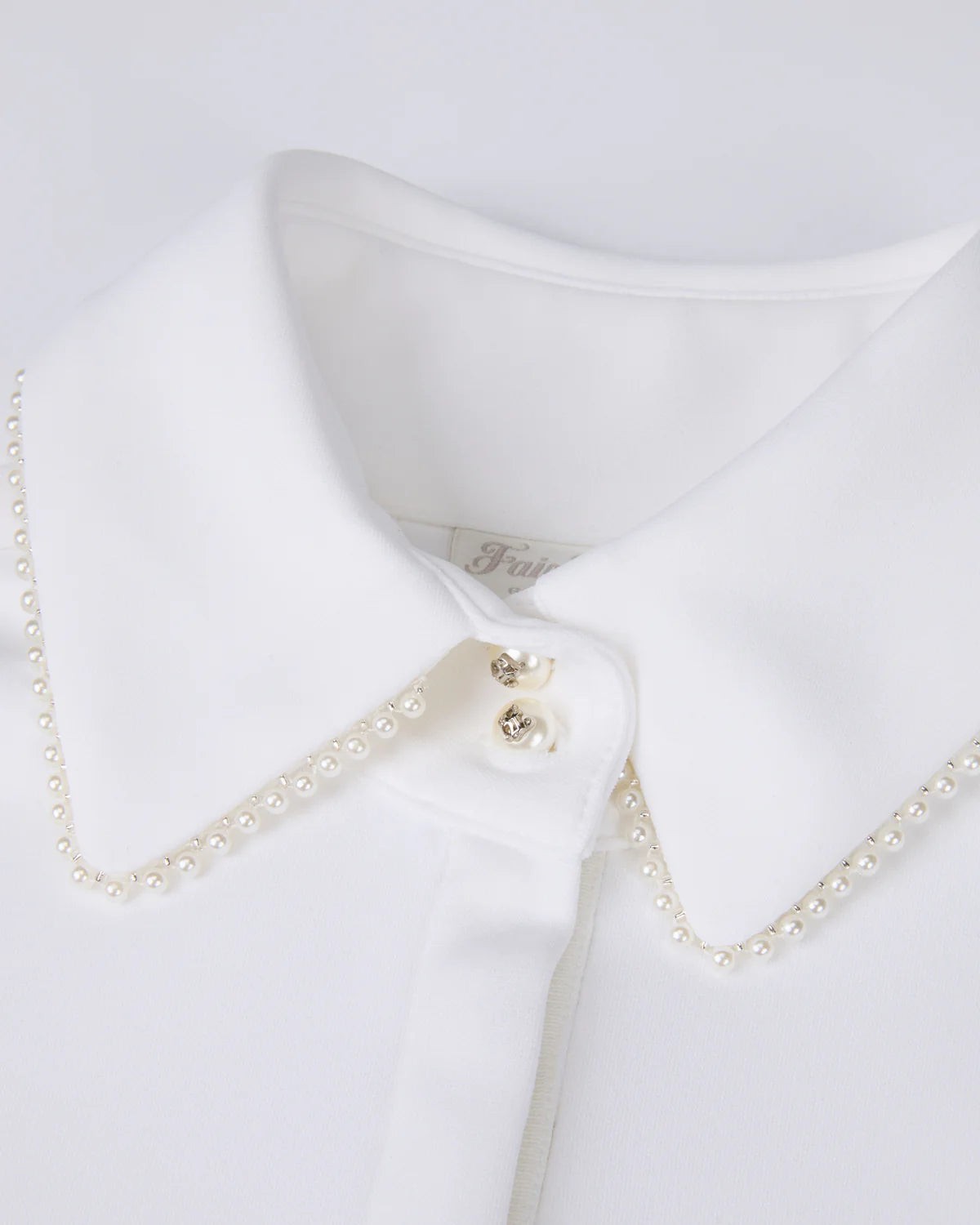 FAIRLIAR Women Scarf Set Pearl Collar T-Shirt