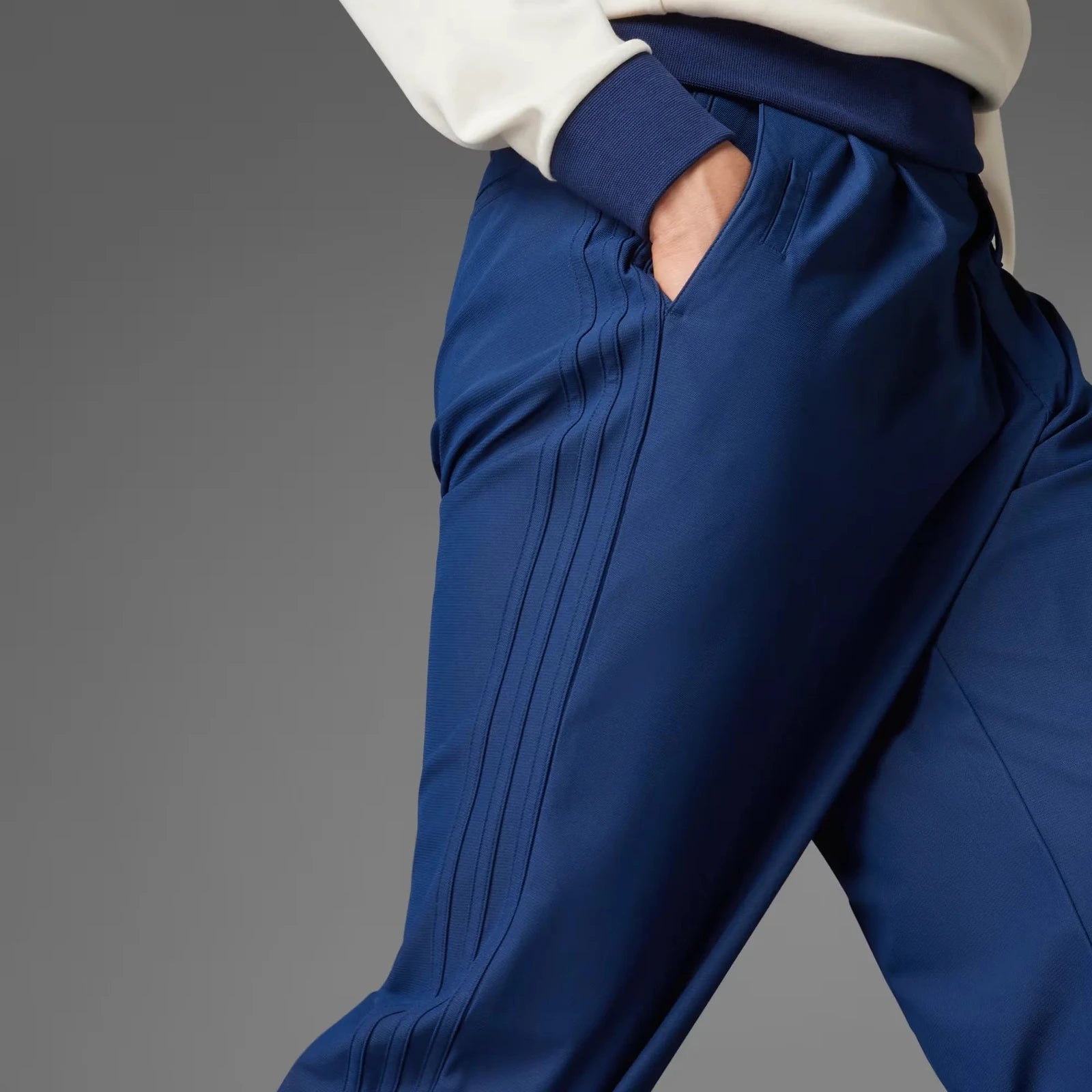 ADIDAS Originals Men Twistknit Pleated Pants