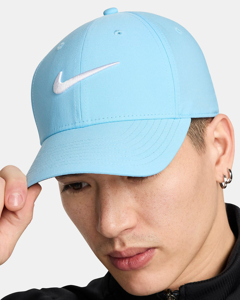 NIKE – Par-Tee Golf