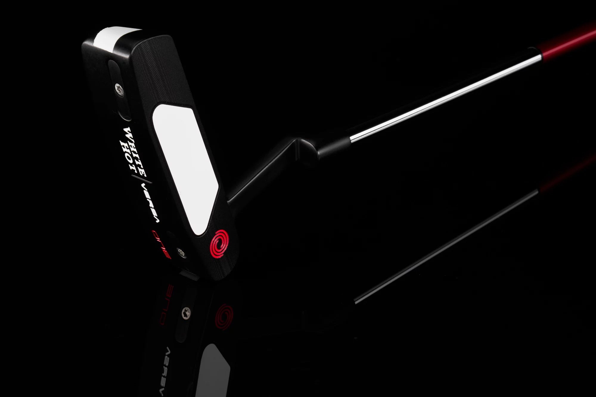 ODYSSEY WHITE HOT VERSA ONE CH PUTTER PISTOL SL - Par-Tee Golf
